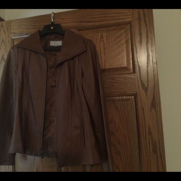 Chic soft retro leather jacket - Picture 4 of 9